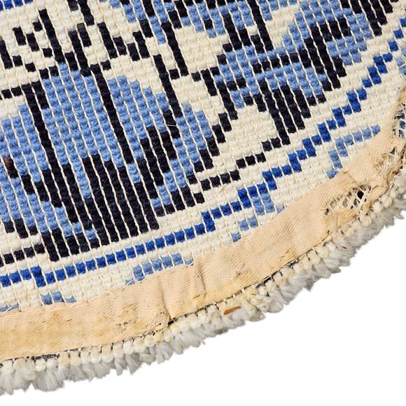 Vtg MCM 50s Latch hook Rug Circle‎ Blue Floral Handmade Cottage Shabby 32" Round - Picture 12 of 15